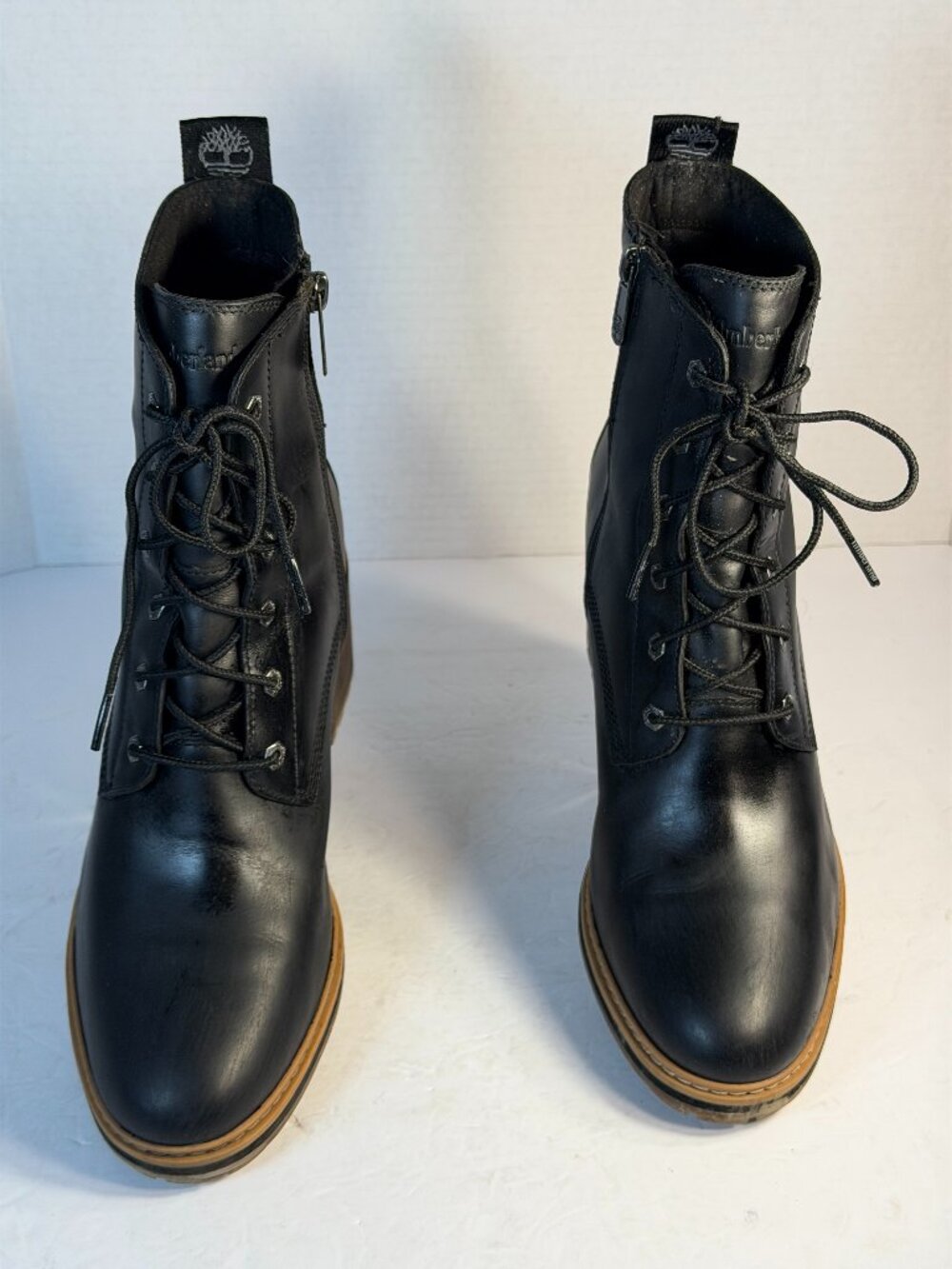 Women's Black leather Size 10 Timberland boots